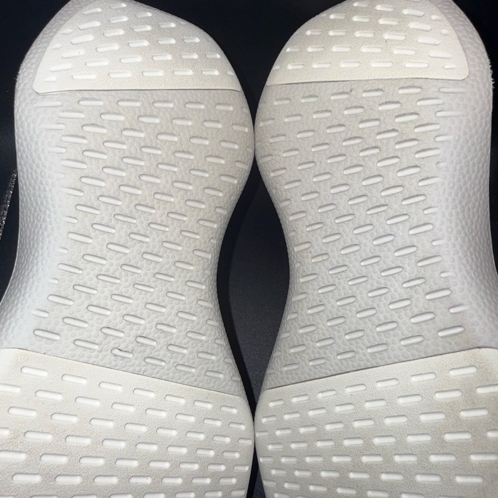Size 6 - Allbirds White Dasher 2 Triple White, 0420RM1, Very Clean, No Box, Good - Picture 10 of 10